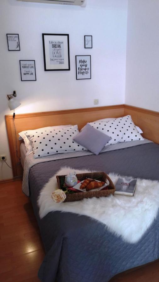 Apartments Milena & Ante Makarska Ngoại thất bức ảnh