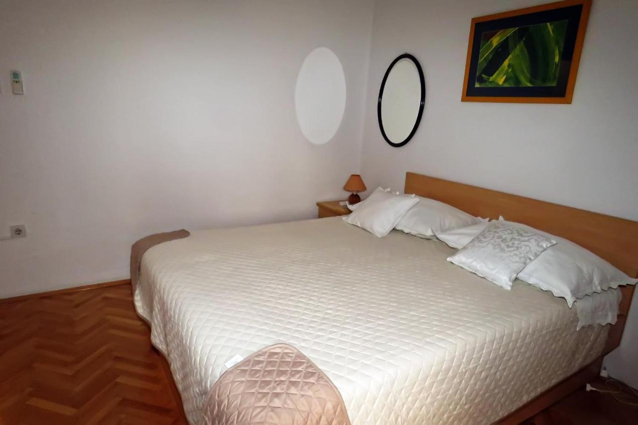 Apartments Milena & Ante Makarska Ngoại thất bức ảnh